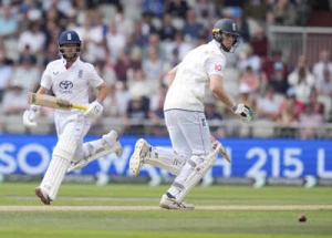 England Target Historic Oval Victory with Record 374-Run Chase Against India