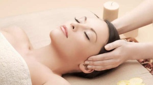 Ayurvedic beauty hacks that can give you enviable hair