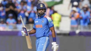Dinesh Karthik Questions Shreyas Iyer's Omission from India's Asia Cup Squad, Calls it 