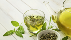 Harvard-trained gastroenterologist shares 3 drinks that can help lower the risk of cancer