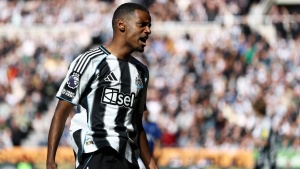 Eddie Howe eyes swift resolution on Alexander Isak after Aston Villa stalemate