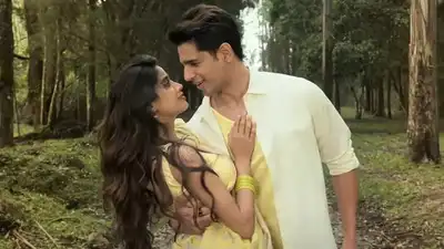 'Param Sundari' Soars: Janhvi Kapoor & Sidharth Malhotra Rom-Com Hits ₹10.25 Crore on Sunday, Box Office Booming